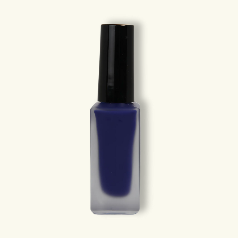 Flacon de vernis halal et perméable bleu majorelle de la marque n3am