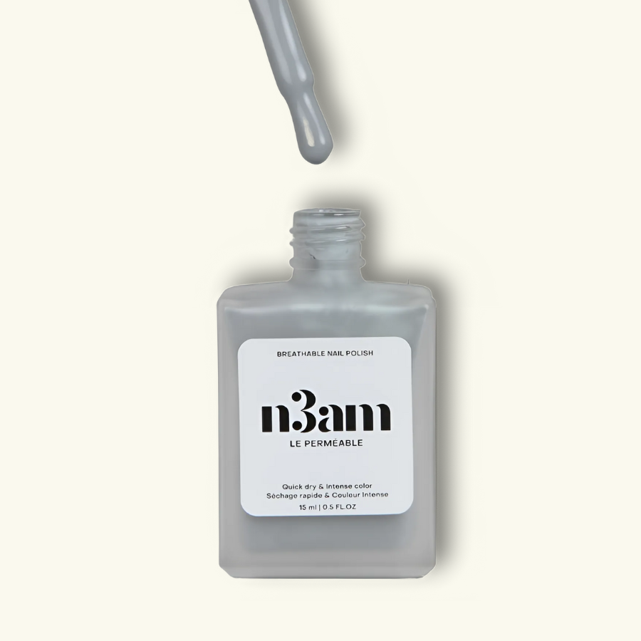 Vernis à ongles halal et perméable gris de lin de la marque n3am