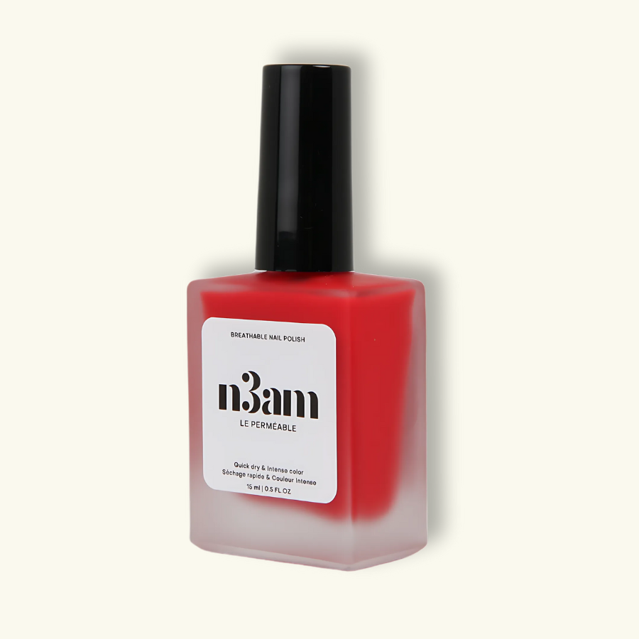 Photo d'un vernis halal rouge de la marque n3am
